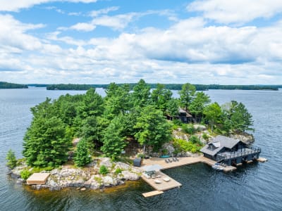 Luxury estate at 1 Onaway Island R21, Muskoka Lakes, ON — photo 2