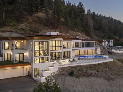 Luxury estate at 120 Sunset Boulevard, Vernon, BC — photo 1