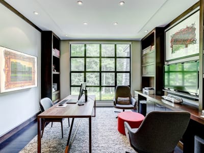 Luxury estate at 528 Rue du Sommet, Mont Saint-Hilaire — photo 15