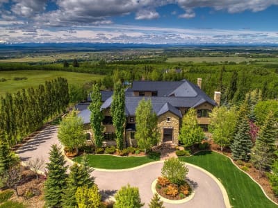 Luxury estate at Calgary — photo 52