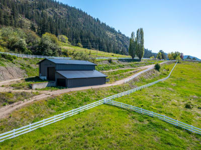 Luxury estate at 8399 Bench Row Road, Vernon, BC — photo 24