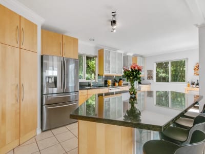 Luxury estate at 530 Craigmohr Drive, West Vancouver, BC — photo 10