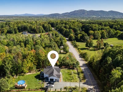 Luxury estate at 303 Rue Bergeron Est, Granby, QC — photo 23