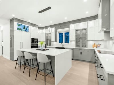 Luxury estate at 2096 Bowler Drive, Surrey, BC — photo 9