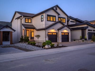 Luxury estate at 429 Morningview Drive, North Okanagan, BC — photo 1