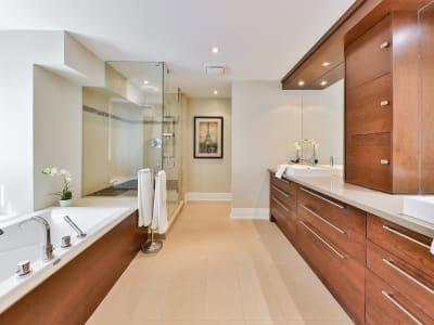 Luxury estate at 80 Oakes Drive, Mississauga, ON — photo 15