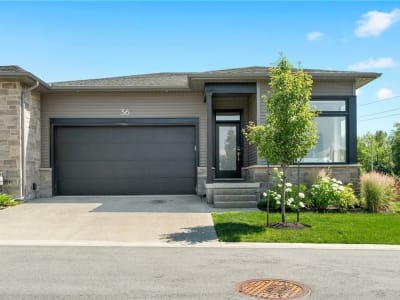 Luxury estate at 8974 Willoughby Drive unit 36, Niagara Falls, ON — photo 2