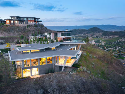 Luxury estate at Kelowna — photo 22
