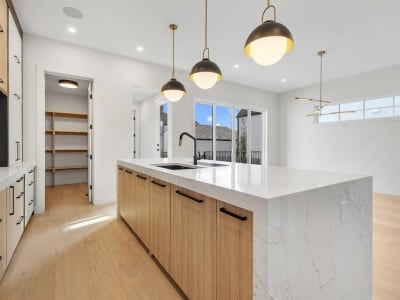 Luxury estate at 342 Normandy Drive Southwest, Calgary, AB — photo 5