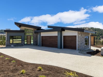 Luxury estate at 189 Wildsong Crescent, Vernon, BC — photo 1