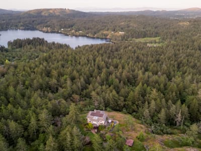 Luxury estate at 4699 Kerryview Drive, Victoria, BC — photo 3