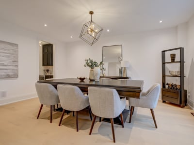 Luxury estate at 102 Cumming Court, Hamilton, ON — photo 7