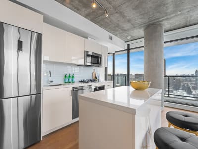 Luxury estate at 1010 6 Street Southwest unit 1202 — photo 14
