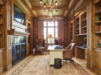 Luxury estate at Calgary — photo 19