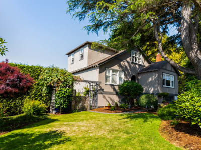 Luxury estate at 2741 Dufferin Avenue, Victoria, BC — photo 17