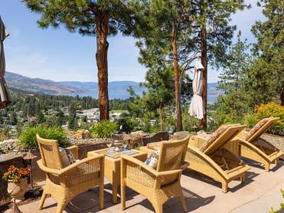 Luxury estate at 983 Westpoint Drive, Kelowna, BC — photo 28