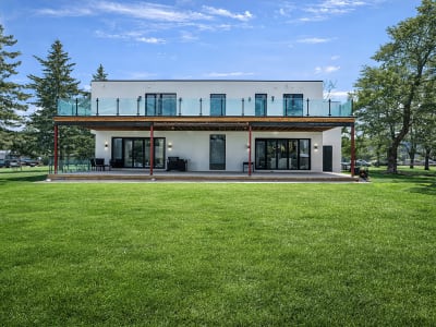 Luxury estate at 4511 Guelph Line, Burlington, ON — photo 2