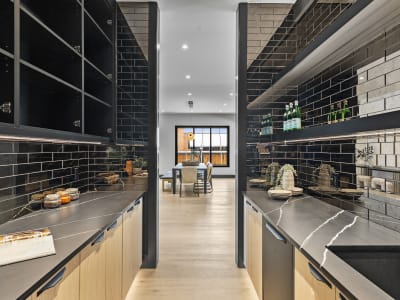 Luxury estate at 1016 Beverley Boulevard Southwest, Calgary, AB — photo 10