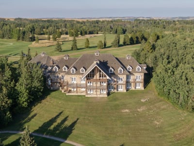 Luxury estate at Gadsby Lake Road, Lacombe County, AB — photo 2
