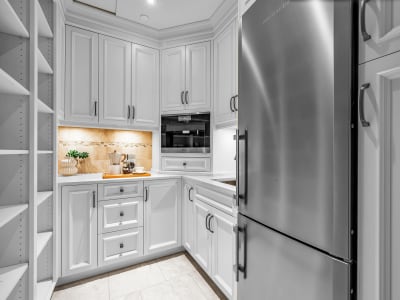 Luxury estate at 12055 265A Street, Maple Ridge, BC — photo 12