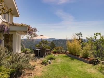 Luxury estate at 4699 Kerryview Drive, Victoria, BC — photo 4