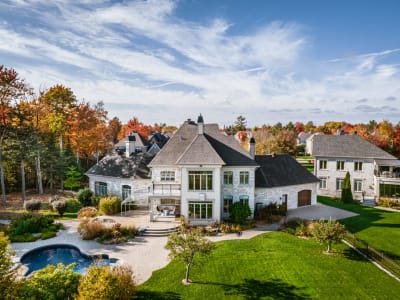 Luxury estate at 135 Rue des Trois-Manoirs, Levis — photo 1