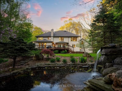 Luxury estate at 18 Elder Crescent, Hamilton, ON — photo 8