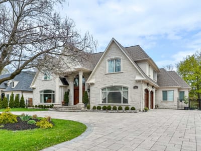 Luxury estate at 1511 Broadmoor Avenue, Mississauga, ON — photo 4