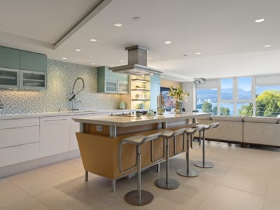 Luxury estate at 27 Alexander Street #708, Vancouver, BC — photo 1