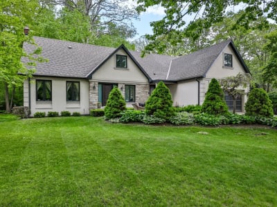 Luxury estate at 208 Mineola Road West, Mississauga, ON — photo 1