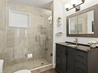Luxury estate at 389 Clarendon Drive, Hamilton, ON — photo 16