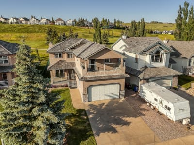 Luxury estate at 255 Gleneagles View, Cochrane, AB — photo 3
