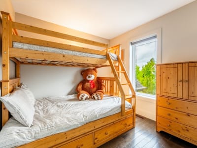 Luxury estate at 199 Rue des Français, Mont-Saint-Hilaire, QC — photo 18