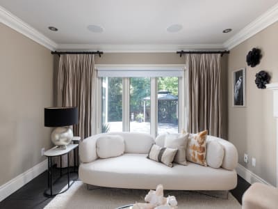 Luxury estate at 262 Mary St, Oakville, ON — photo 9