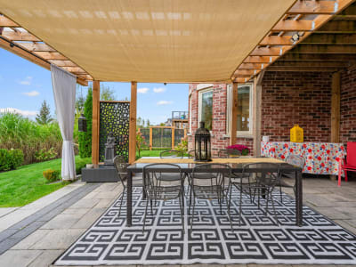 Luxury estate at 28 Chuck Ormsby Crescent, King City, ON — photo 6