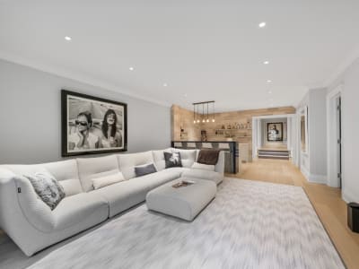 Luxury estate at 221 Dunvegan Road, Toronto, ON — photo 17