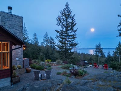 Luxury estate at 1004 Cowan Point Drive, Bowen Island, BC — photo 8