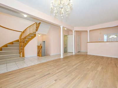 Luxury estate at 35 Formosa Drive, Richmond Hill, ON — photo 4
