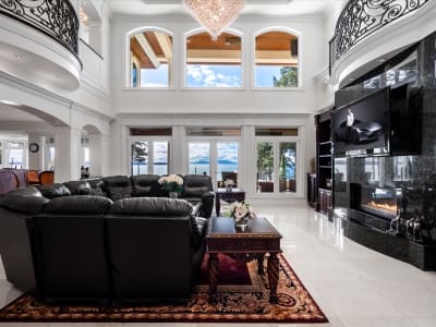 Luxury estate at 13822 Marine Drive, White Rock, BC — photo 5