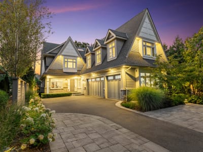 Luxury estate at 3087 Lakeshore Road, Burlington, ON — photo 42