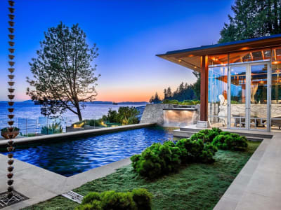 Luxury estate at West Bay, West Vancouver, BC — photo 38