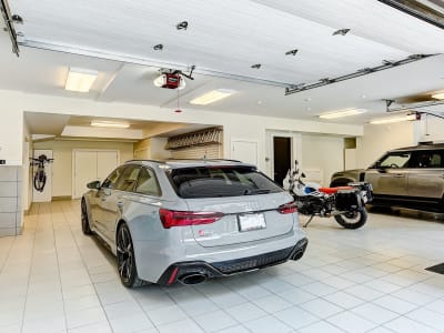 Luxury estate at 528 Rue du Sommet, Mont Saint-Hilaire — photo 25