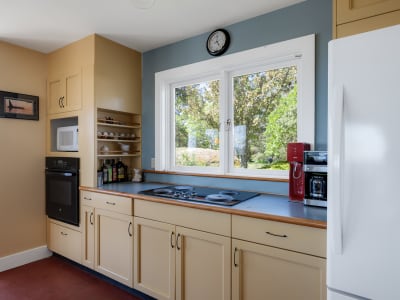 Luxury estate at 4699 Kerryview Drive, Victoria, BC — photo 17