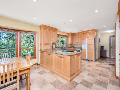 Luxury estate at 2245 Okanagan Street, Armstrong, BC — photo 6