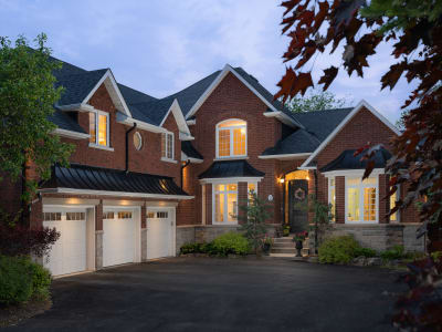 Luxury estate at 2 Vanvalley Drive, Whitchurch-Stouffville, ON — photo 1