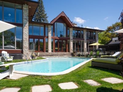 Luxury estate at 1510 Pinetree Crescent, Mississauga, ON — photo 1