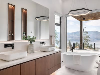 Luxury estate at West Kelowna, BC — photo 11