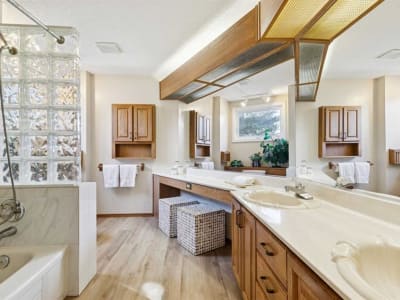 Luxury estate at 1442 Sunwood Road Southeast, Calgary, AB — photo 14