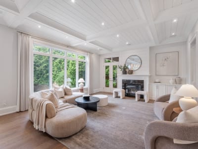 Luxury estate at 1077 Bridge Road, Oakville, ON — photo 12