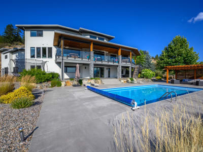 Luxury estate at 195 Ravine Drive, North Okanagan, BC — photo 3
